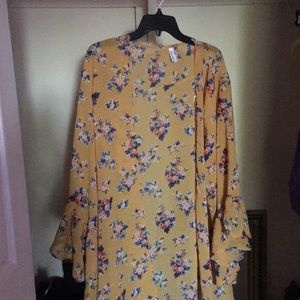 cardigan with sleeves that flows